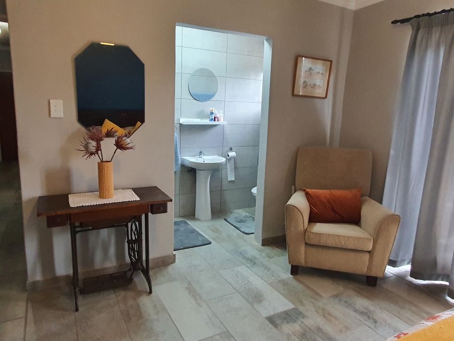 5 Bedroom Property for Sale in Douglas Northern Cape